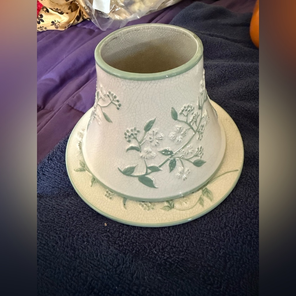 Yankee Candle Beach Flower Cream Ceramic Holder